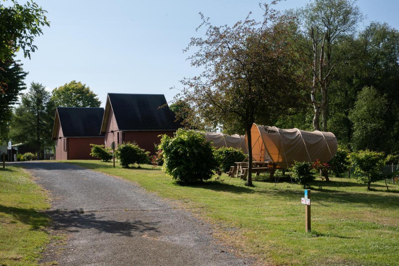 Camping Les Falaises De Toussaint Esterno foto
