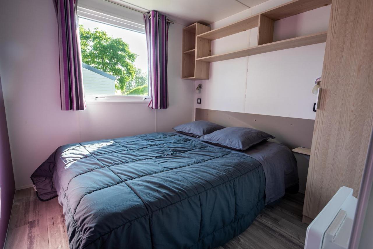 Camping Les Falaises De Toussaint Esterno foto